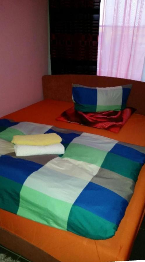 Schohne Zimmer Mit Doppelbet Мюнхен Экстерьер фото